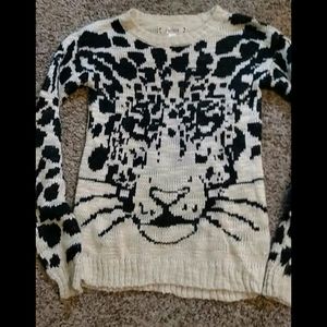 Decree sweater, small
